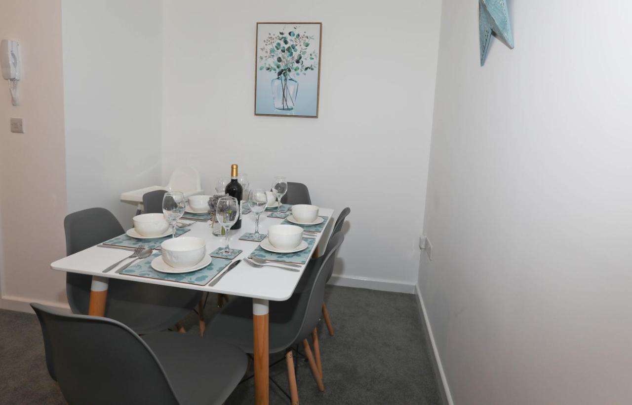 Exmouth - Apartment 2, Strand House - Modern 2 Bedroom Apartment, Perfect Location For Access To Beach & Town Centre - Sleeps 4 Guests - Hosted By Rentmyhouse Exterior foto